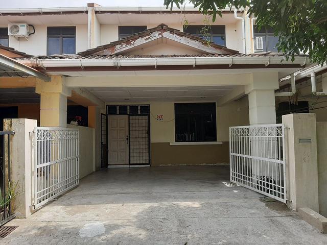 Terraced House for sale in Kuching