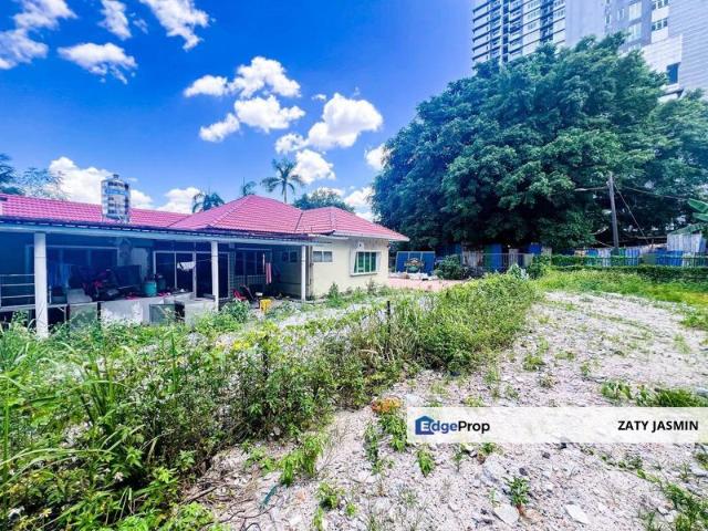 House for sale in Country Heights Damansara, Kuala Lumpur