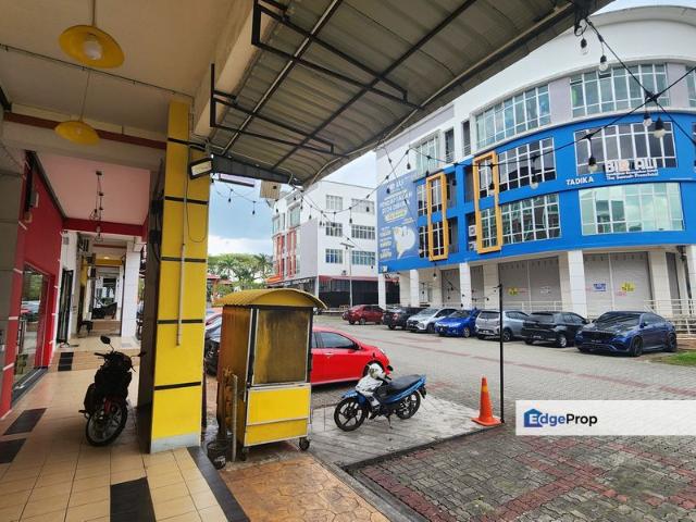 Shop for rent in Bukit Ledang, Johor