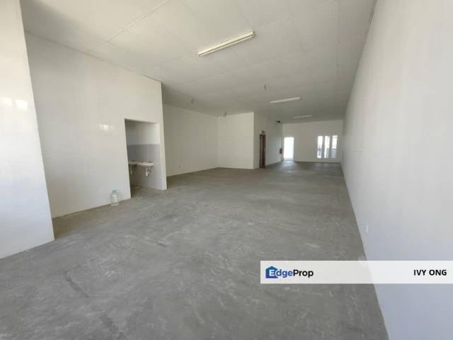 Shop for rent in Bukit Ledang, Johor