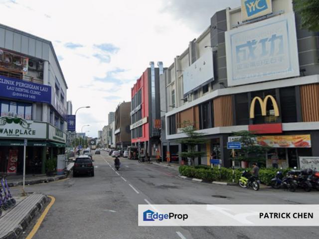 Shop for rent in Country Heights Damansara, Kuala Lumpur