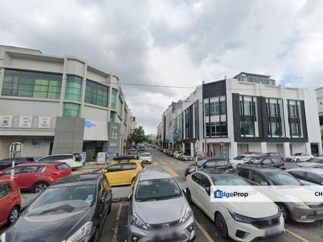 Shop for rent in Kuala Lumpur, Country Heights Damansara