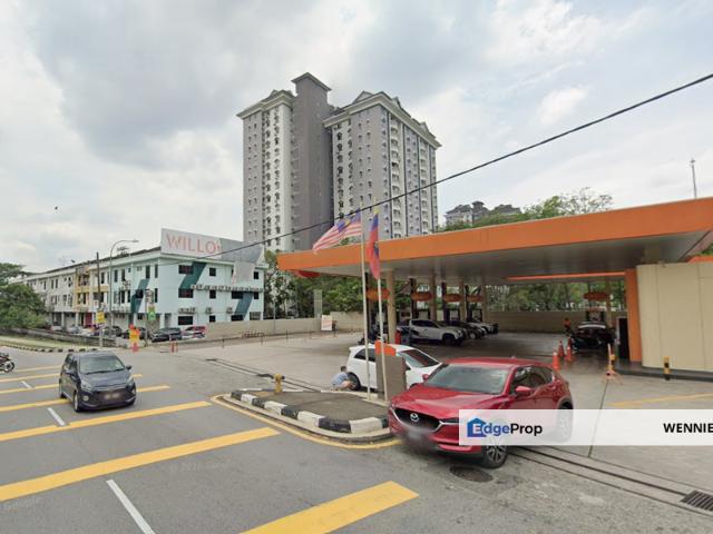 Shop for rent in Sri Petaling, Kuala Lumpur