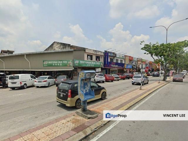 Shop for sale in Petaling, Alam Impian