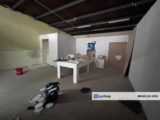 Warehouse for rent in Petaling, Alam Impian