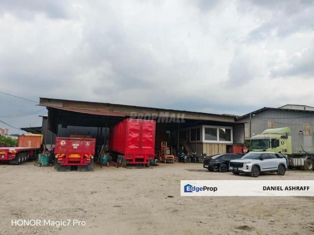 Warehouse for rent in Seksyen U20, Shah Alam