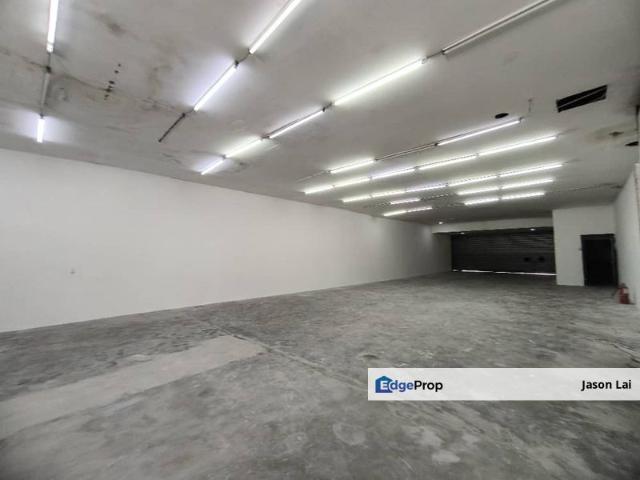Warehouse for rent in Petaling, Alam Impian