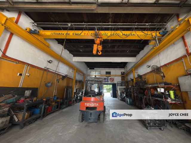 Warehouse for rent in Petaling, Alam Impian