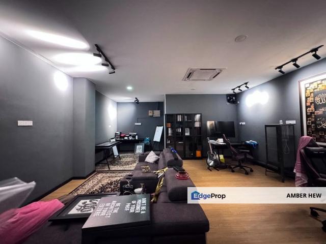 Shop for rent in Bukit Ledang, Johor