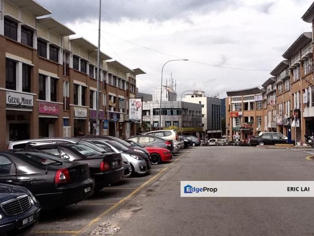 Shop for rent in Country Heights Damansara, Kuala Lumpur