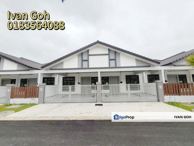 House for sale in Malaka
