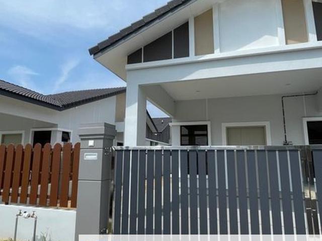 House for rent in Malaka