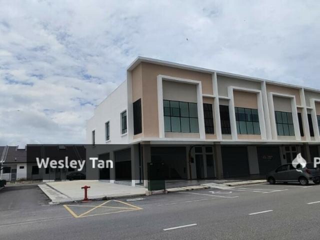 Shop for rent in Malaka