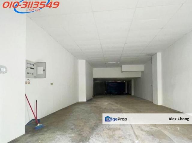 Shop for rent in Petaling, Subang Jaya
