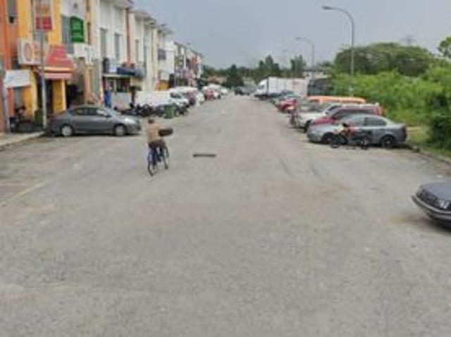 Shop for rent in Kajang, Langat