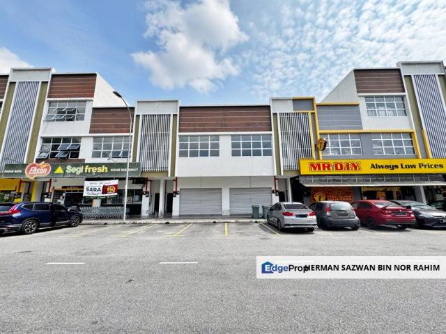 Shop for rent in Kajang, Langat