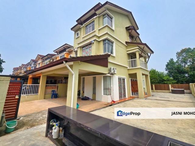 House for sale in BP 2, Majlis Bandaraya Subang Jaya