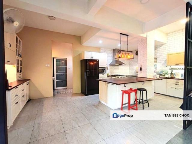 House for sale in Puchong, Majlis Bandaraya Subang Jaya