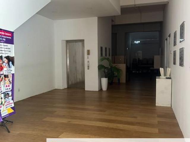 Shop for rent in Petaling, Tanjong Sepat