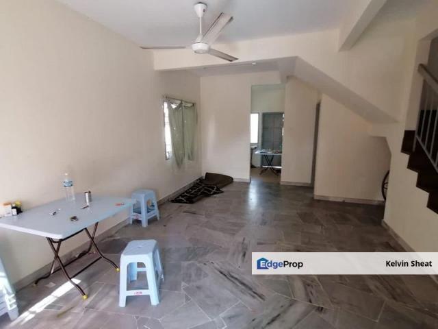 House for sale in Puchong, Majlis Bandaraya Subang Jaya