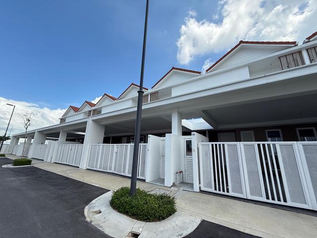 Terraced House for rent in Wellesley, Penang