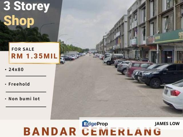 Shop for sale in Ulu Tiram, Johor Bahru