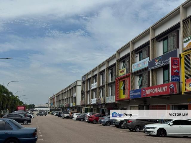 Shop for sale in Ulu Tiram, Johor Bahru