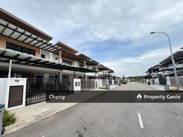 Terraced House for sale in Ulu Tiram, Johor
