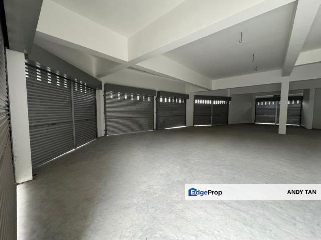 Shop for rent in Ulu Tiram, Johor