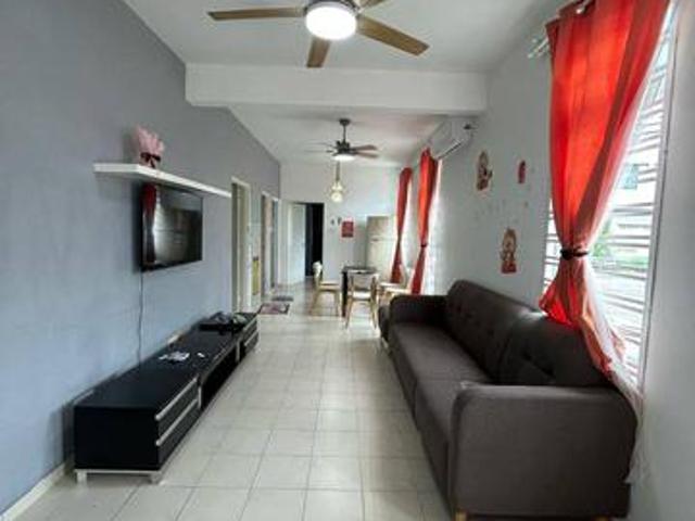Townhouse for rent in Ulu Tiram, Johor