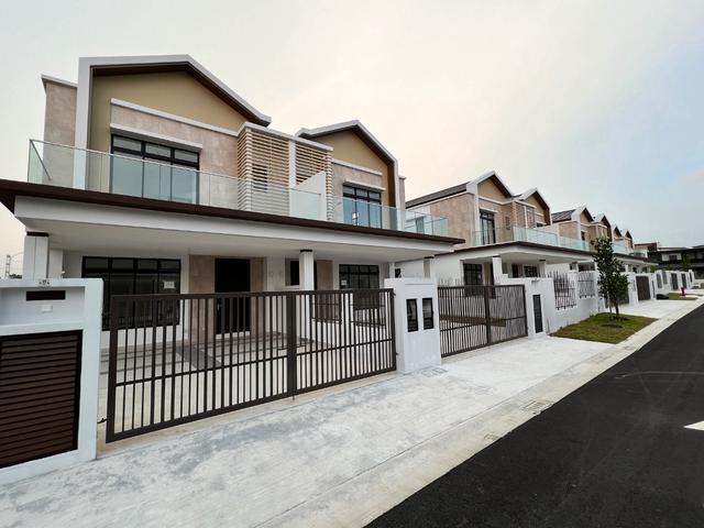 House for sale in Ulu Tiram, Johor