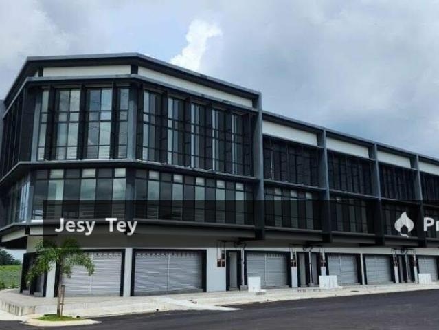 Shop for rent in Ulu Tiram, Johor