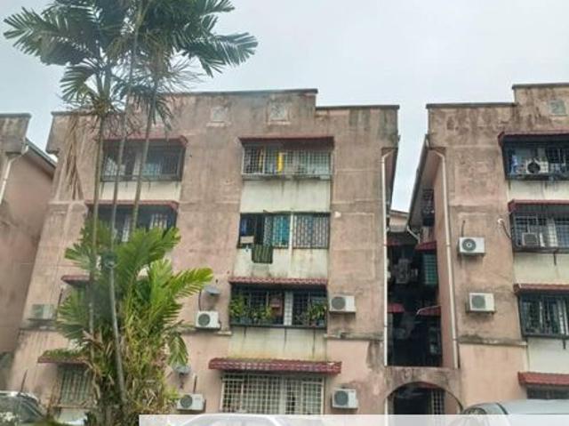 Flat for sale in Kajang, Langat