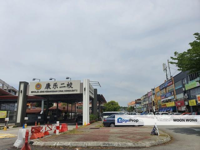 Shop for sale in Kajang, Langat