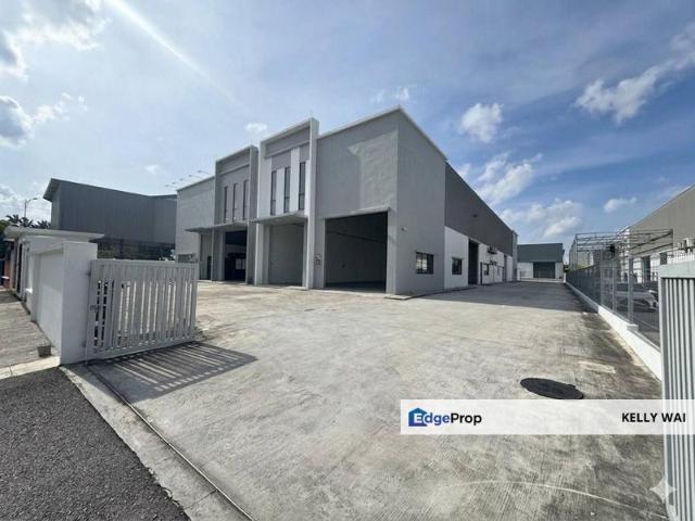 Warehouse for sale in Johor