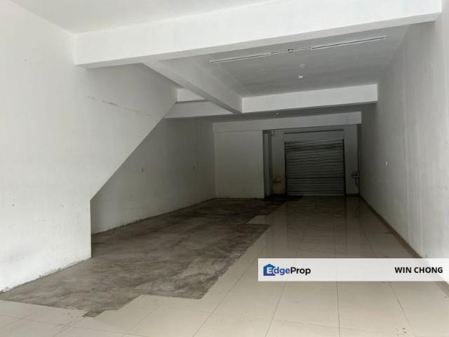 Shop for rent in Bukit Ledang, Johor