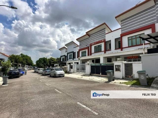 House for sale in Taman Perjiranan 11, Johor Bahru