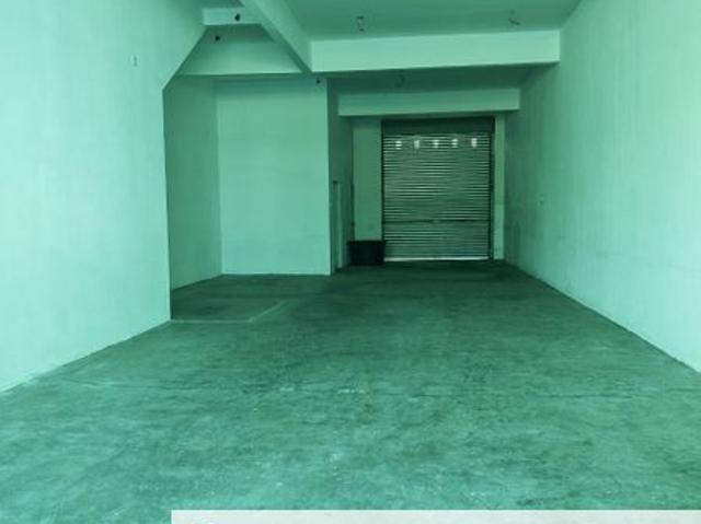 Shop for rent in Taman Perjiranan 10, Johor Bahru