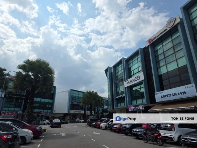 Shop for sale in Johor