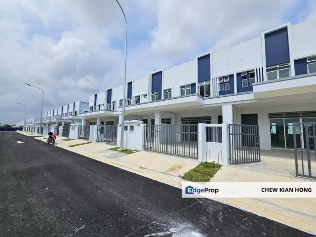 House for sale in Taman Perjiranan 11, Johor Bahru
