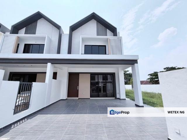 House for sale in Taman Perjiranan 11, Johor Bahru