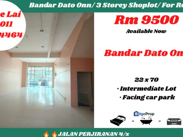 Shop for rent in Taman Perjiranan 12, Tebrau