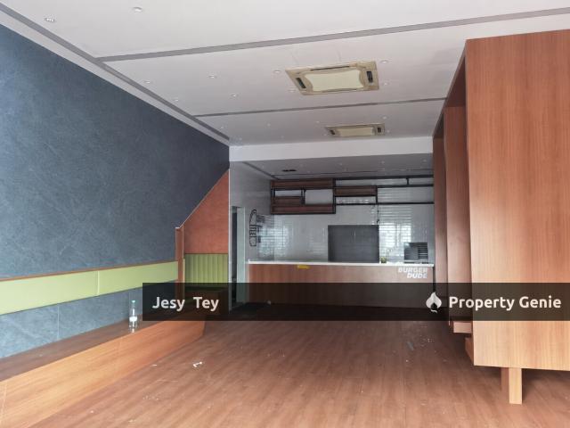 Shop for rent in Taman Perjiranan 11, Johor Bahru