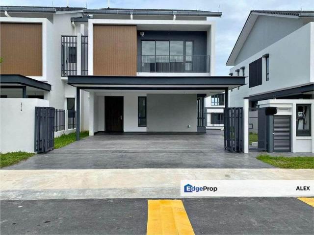 House for sale in Sendayan Village, Negeri Sembilan