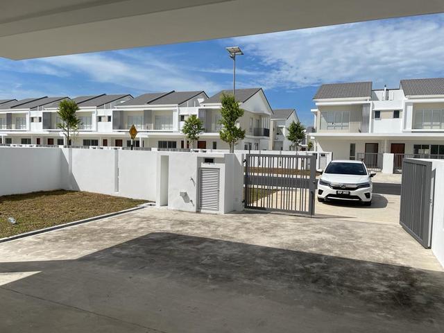 Terraced House for sale in Tanjong Sepat, Selangor