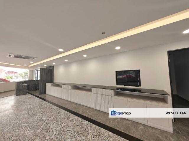 Shop for rent in Malaka