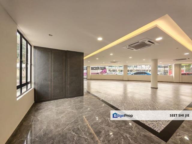 Shop for rent in Malaka