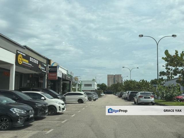 Warehouse for sale in Kulai