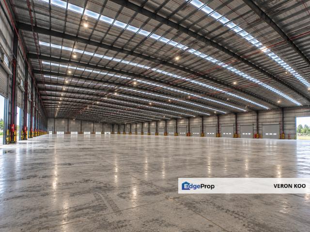 Warehouse for sale in Kulai