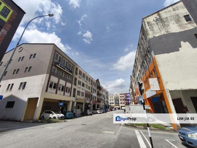 Shop for sale in Kulai, Johor